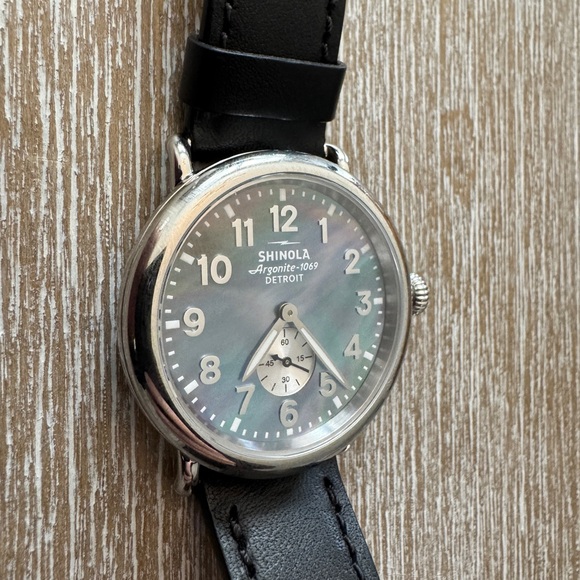 NWOT Shinola Runwell 41mm Mother of Pearl - Picture 3 of 9